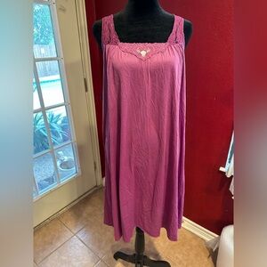 Vintage 70s 80s Vanity Fair Nightgown L Purple Lace Trim Sleeveless Made in USA